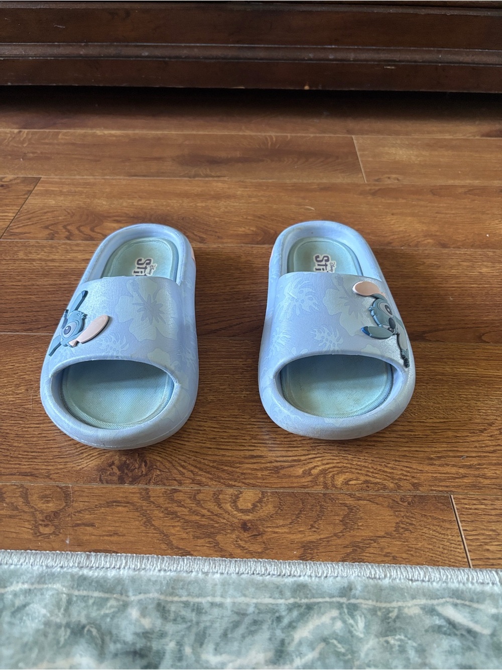 Kids Light Blue Slide Sandals with Cute Stitch in size 1